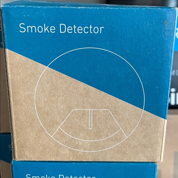 SimpliSafe Security System - Picture 4 of 10